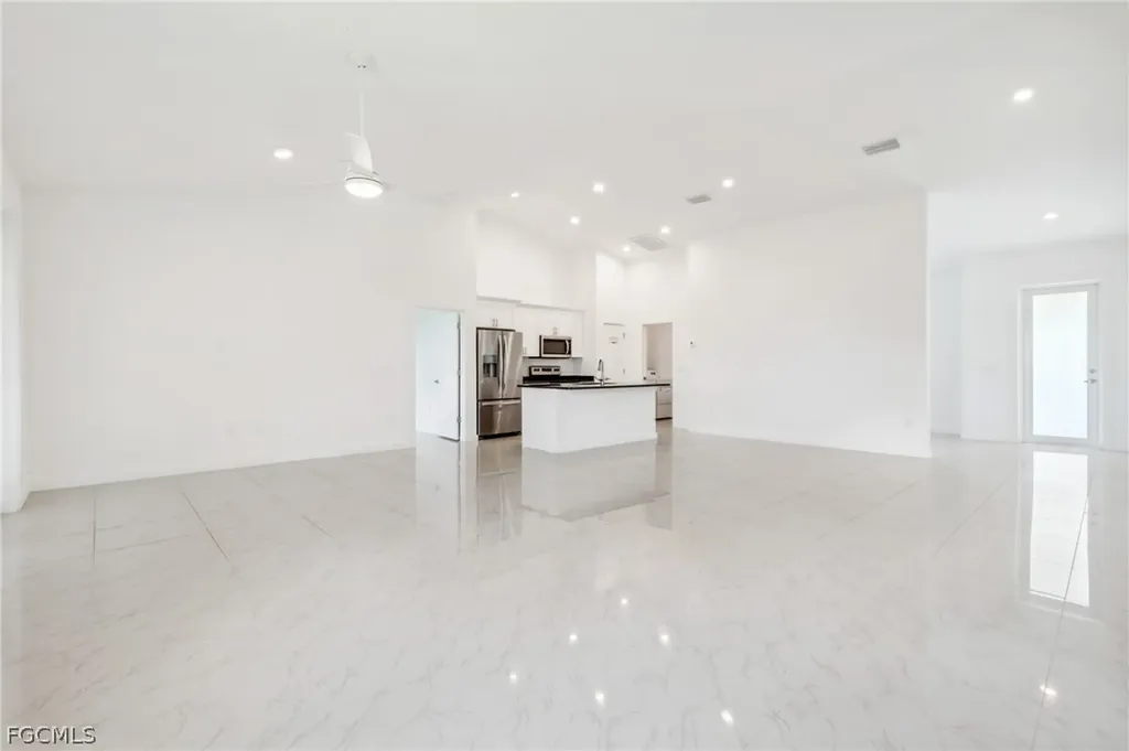 2725 SW Embers Terrace Cape Coral FL 33991
