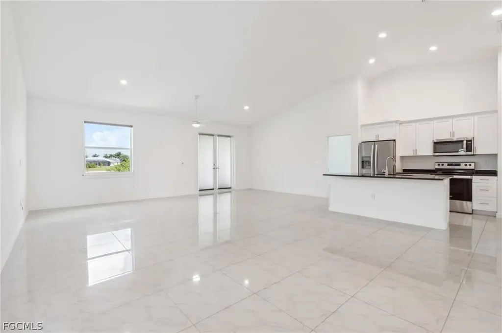 2725 SW Embers Terrace Cape Coral FL 33991