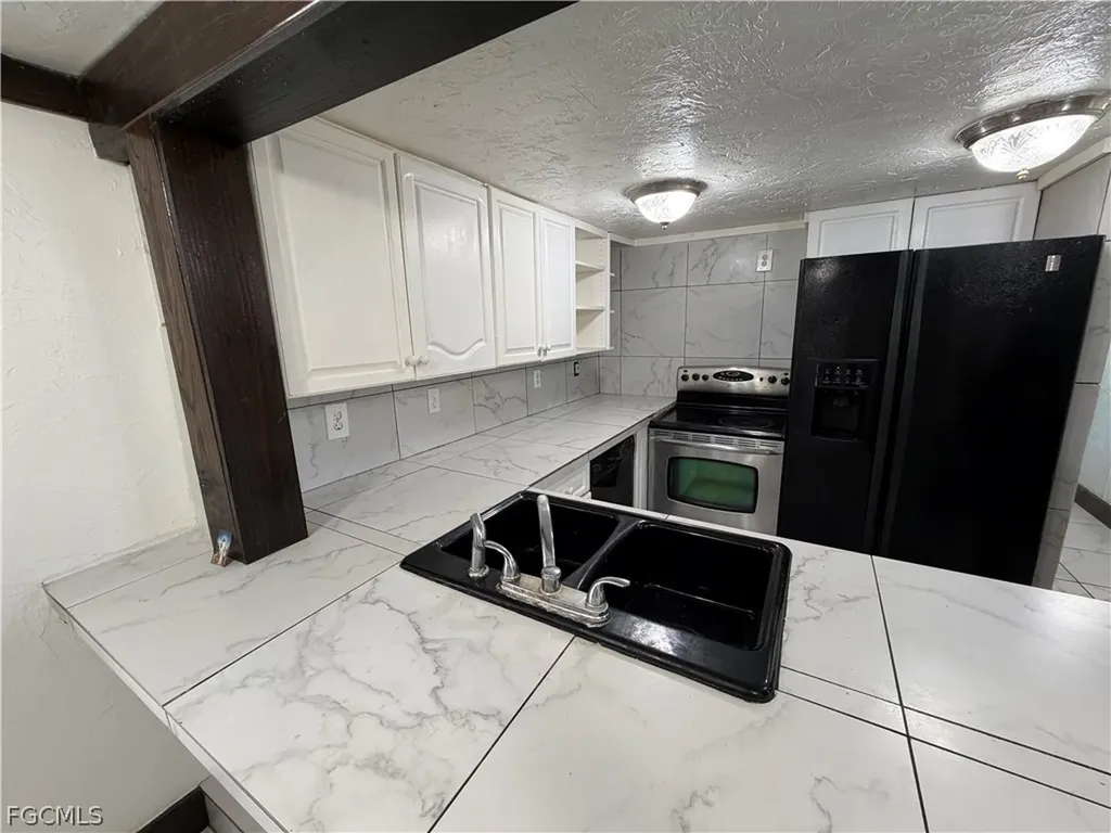 8086 Ebson Drive North Fort Myers FL 33917