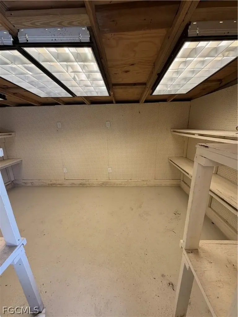 8086 Ebson Drive North Fort Myers FL 33917