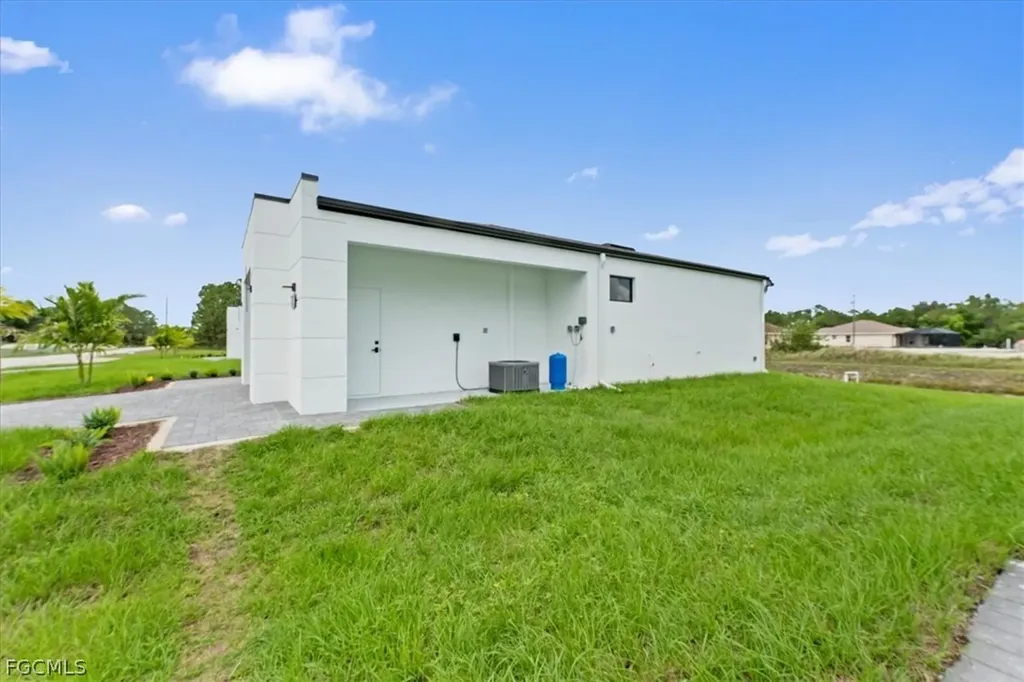 731 Colyer Street E Lehigh Acres FL 33974