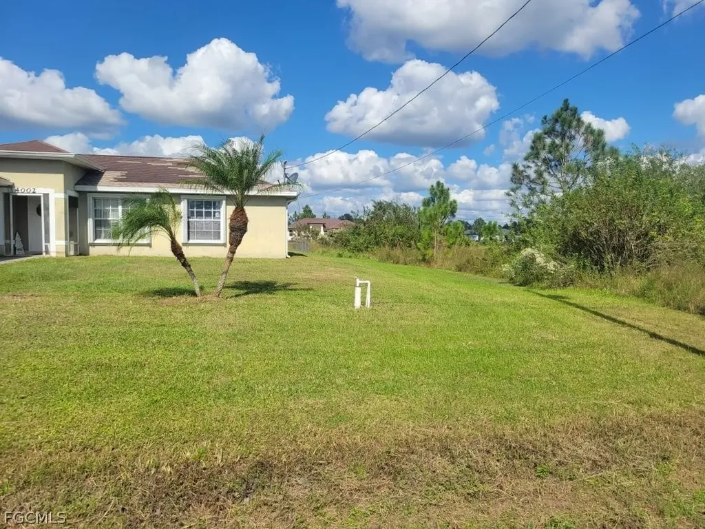 4006 4 Street SW Lehigh Acres FL 33976