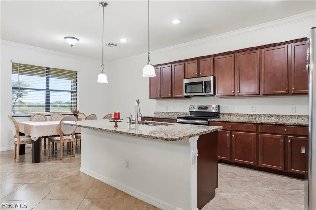 11821 Arbor Trace Drive Fort Myers FL 33913
