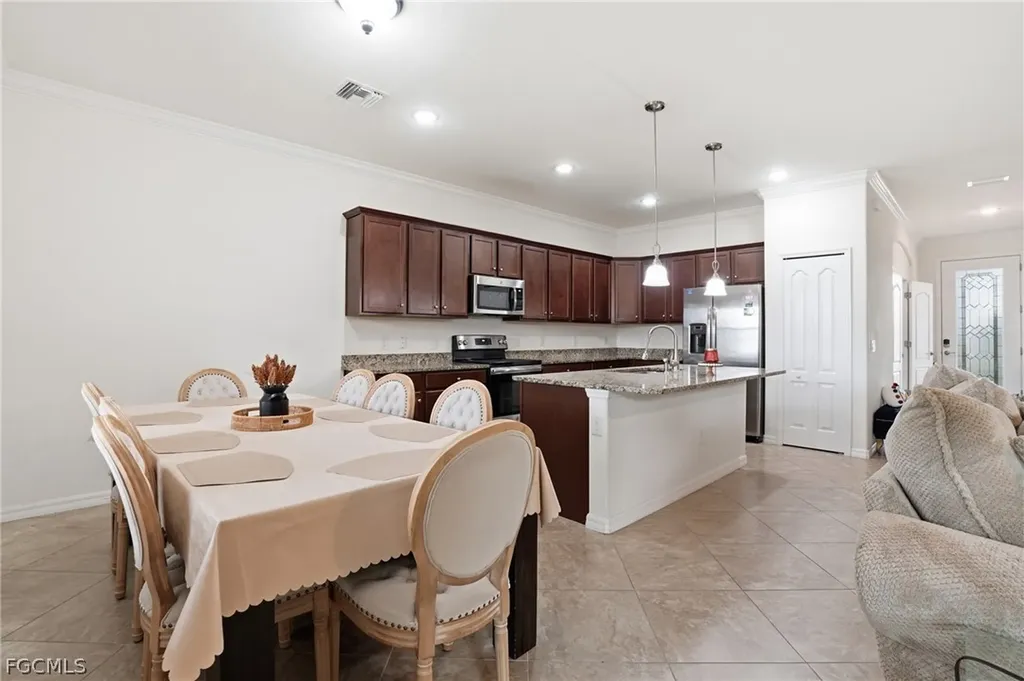 11821 Arbor Trace Drive Fort Myers FL 33913