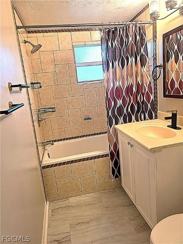 135 Powell Creek Circle North Fort Myers FL 33917