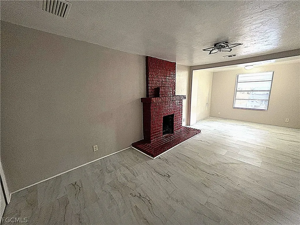 135 Powell Creek Circle North Fort Myers FL 33917
