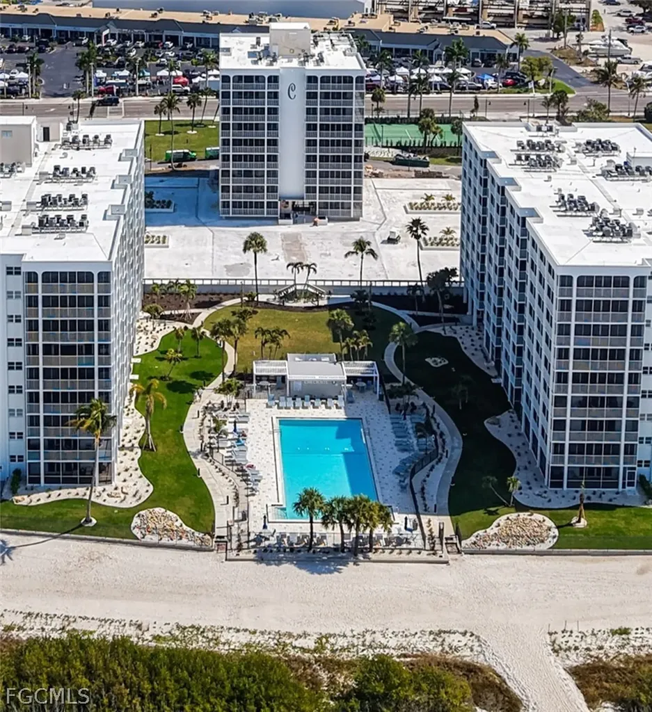 Fort Myers Beach FL, 7148 Estero Boulevard, Unit 323