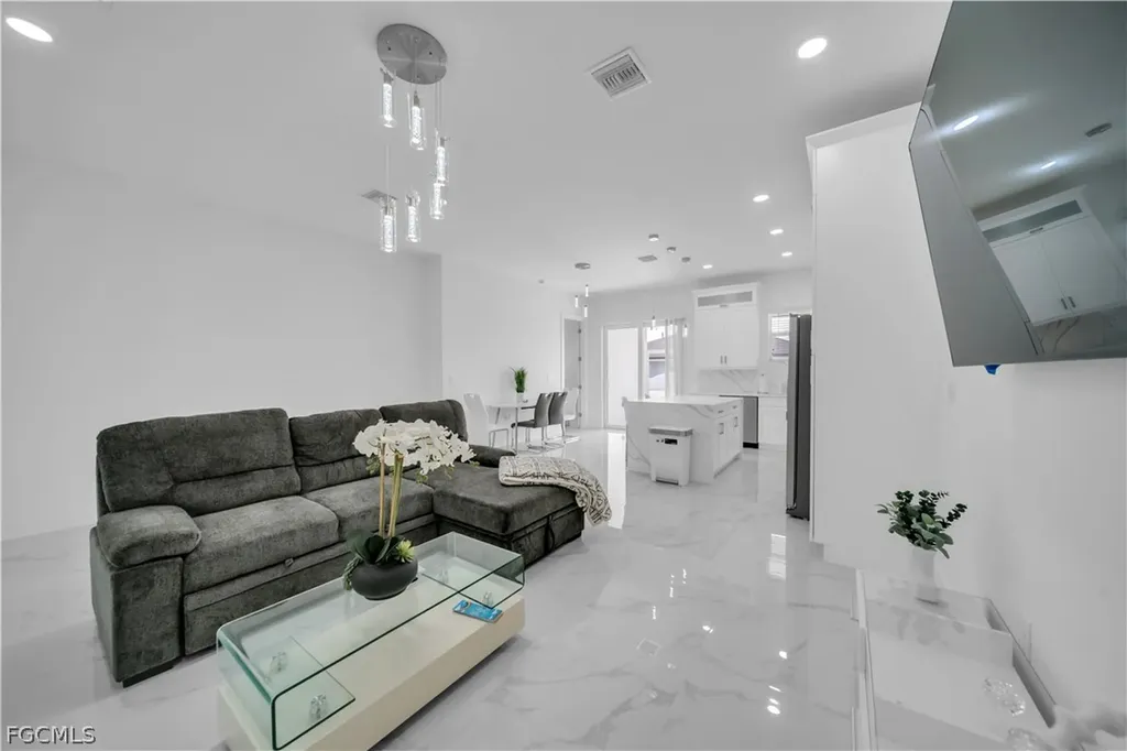 424-426 Grant Boulevard Lehigh Acres FL 33974