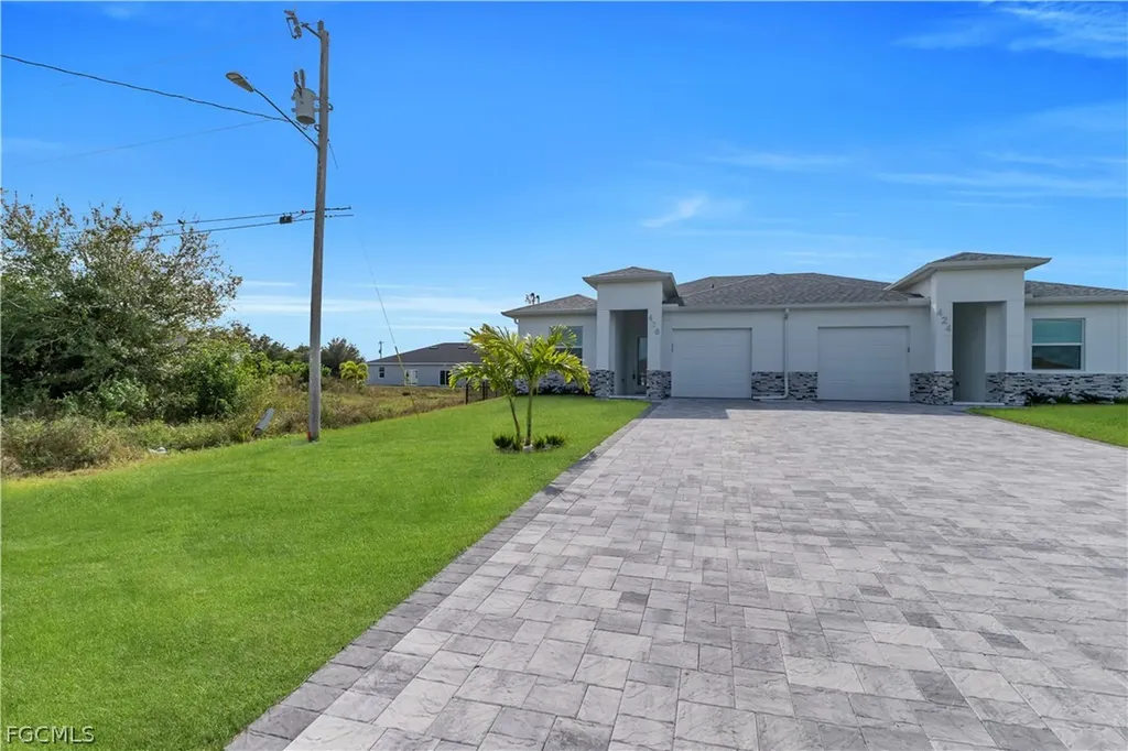 424-426 Grant Boulevard Lehigh Acres FL 33974