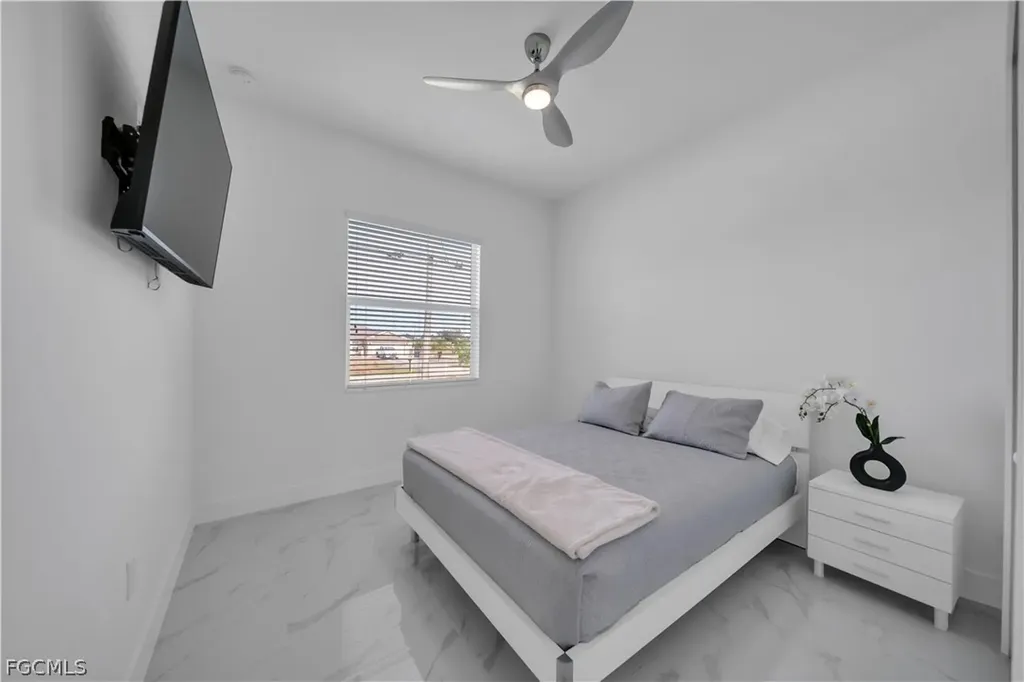 424-426 Grant Boulevard Lehigh Acres FL 33974