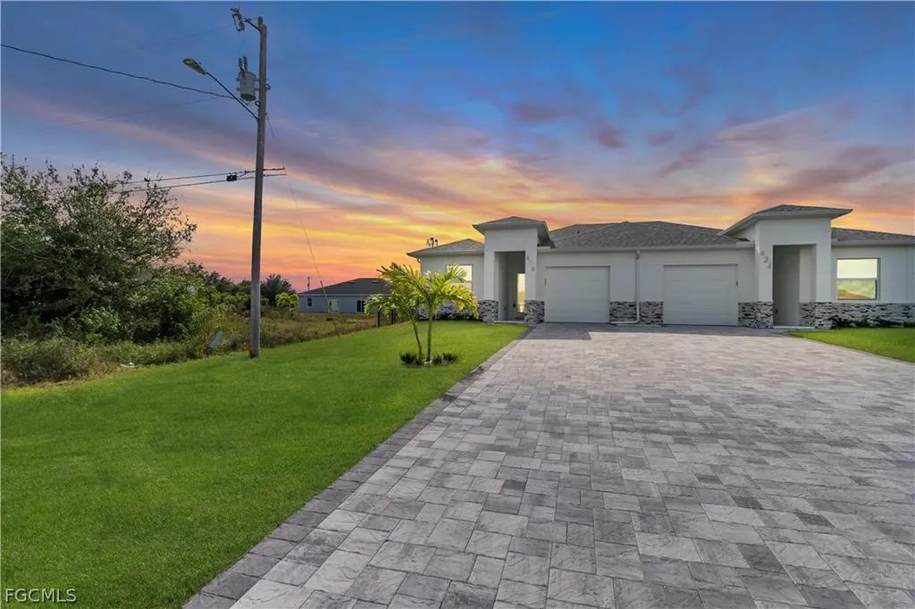424-426 Grant Boulevard Lehigh Acres FL 33974