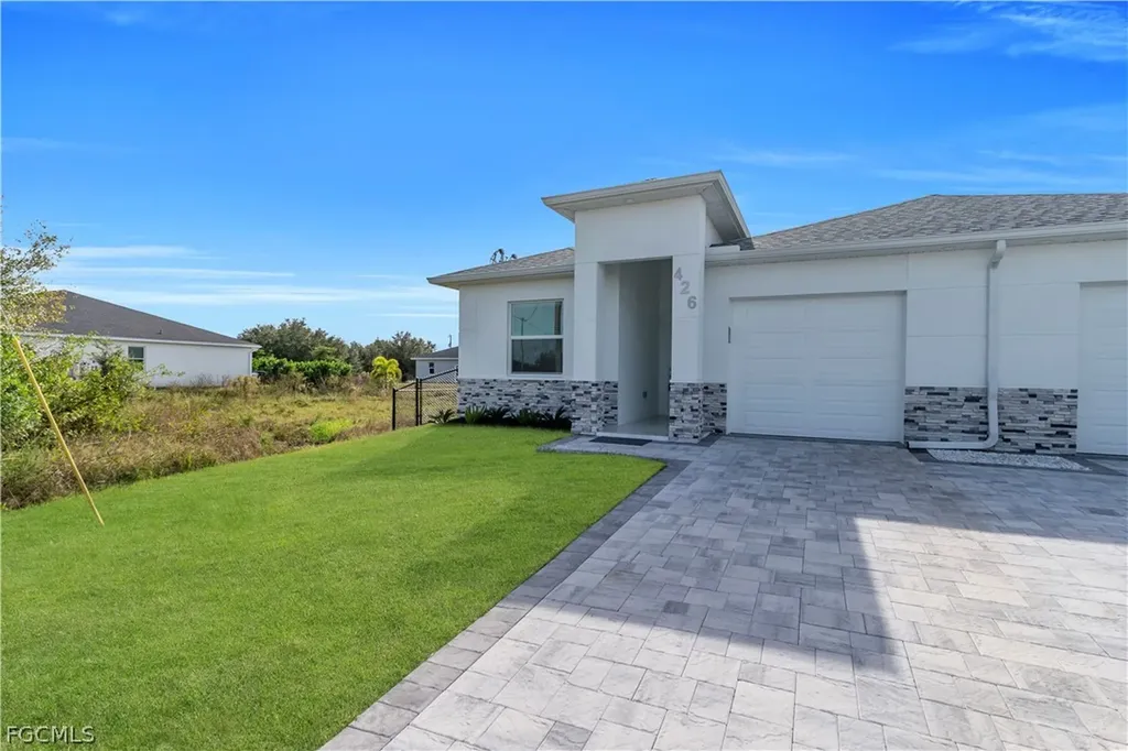 424-426 Grant Boulevard Lehigh Acres FL 33974