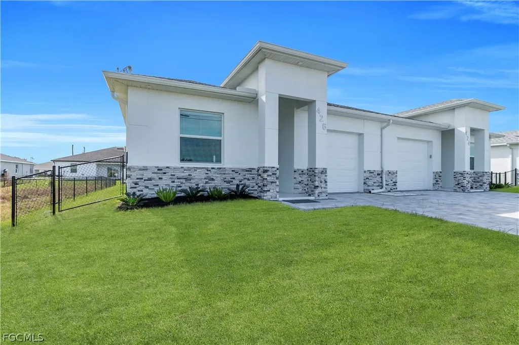 424-426 Grant Boulevard Lehigh Acres FL 33974