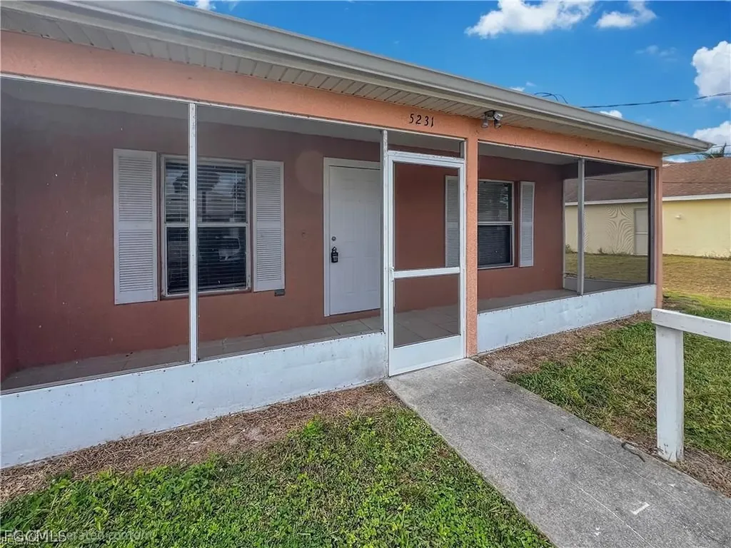 5231 27th Street SW Lehigh Acres FL 33973