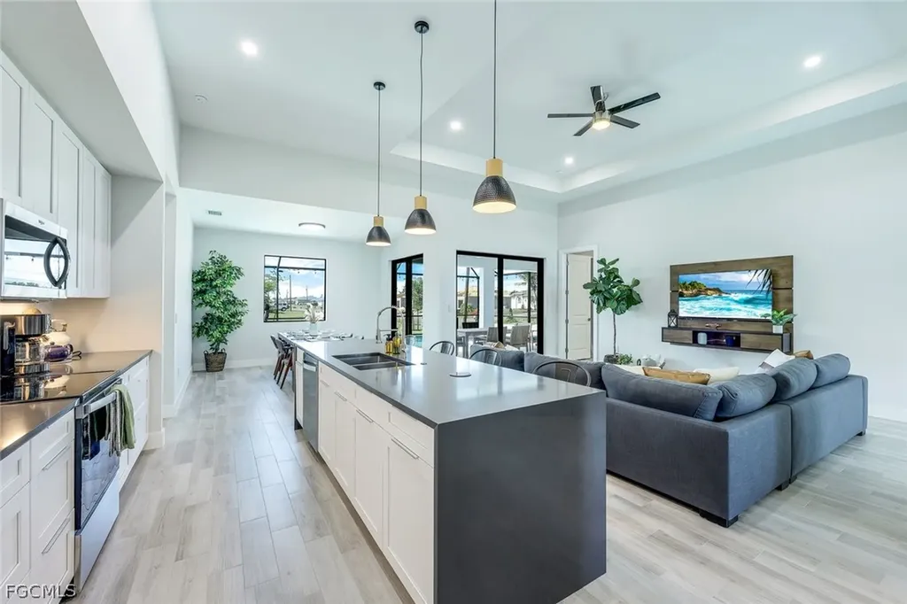 1510 NW 4th Street Cape Coral FL 33993