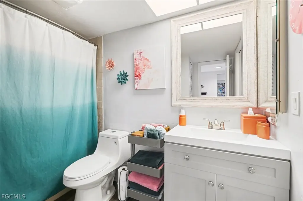 2069 W Lakeview Boulevard North Fort Myers FL 33903