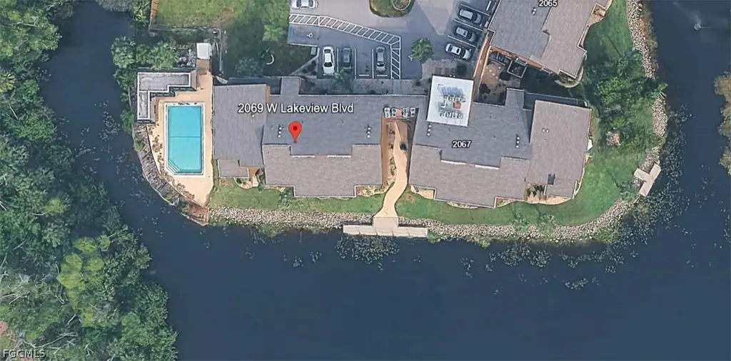 2069 W Lakeview Boulevard North Fort Myers FL 33903