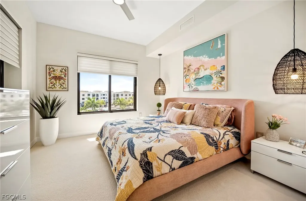 1125 Central Avenue Naples FL 34102