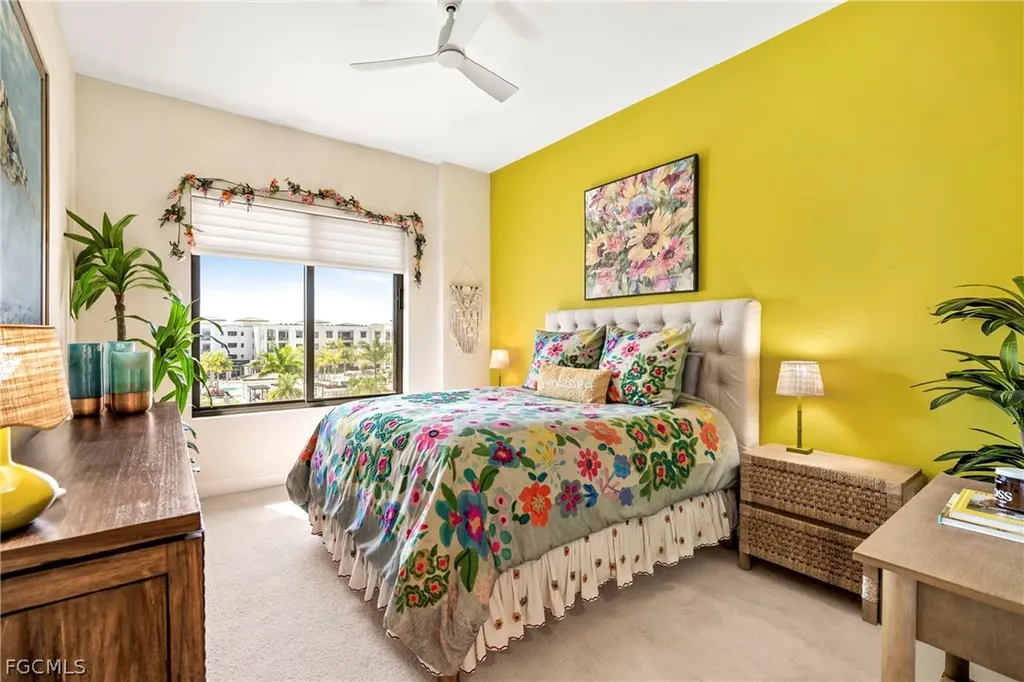 1125 Central Avenue Naples FL 34102