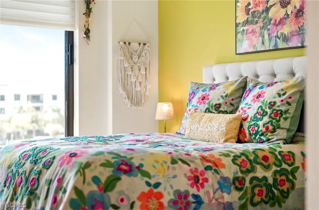1125 Central Avenue Naples FL 34102