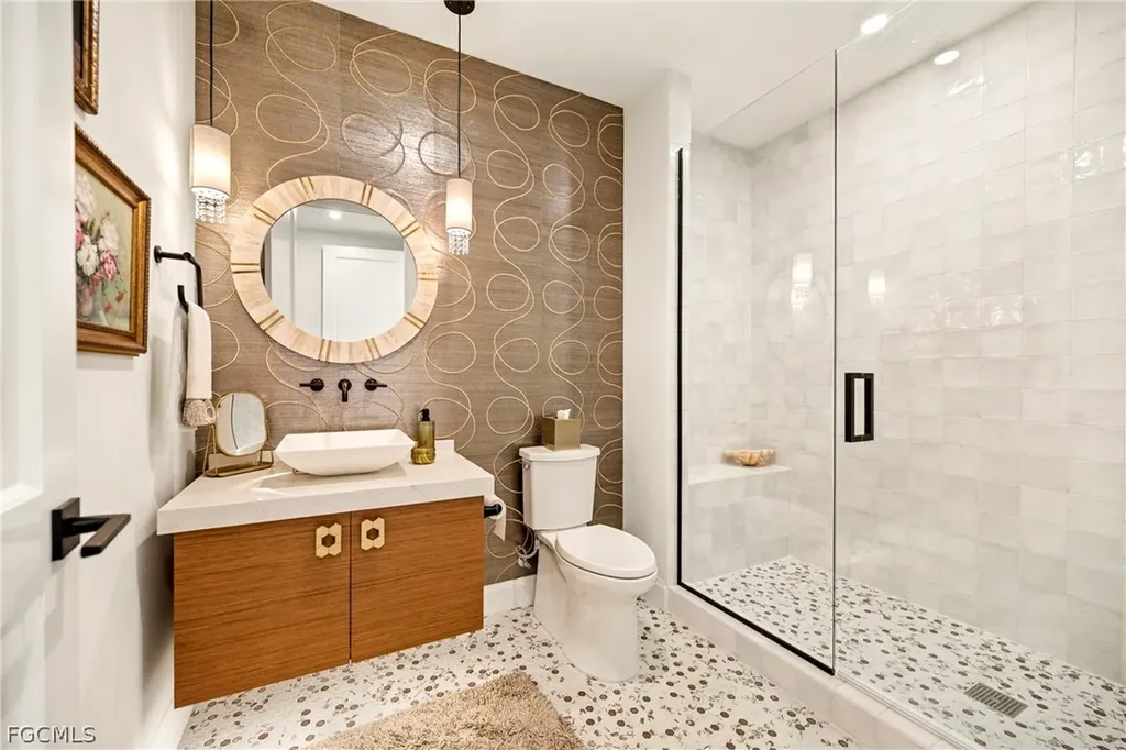 1125 Central Avenue Naples FL 34102