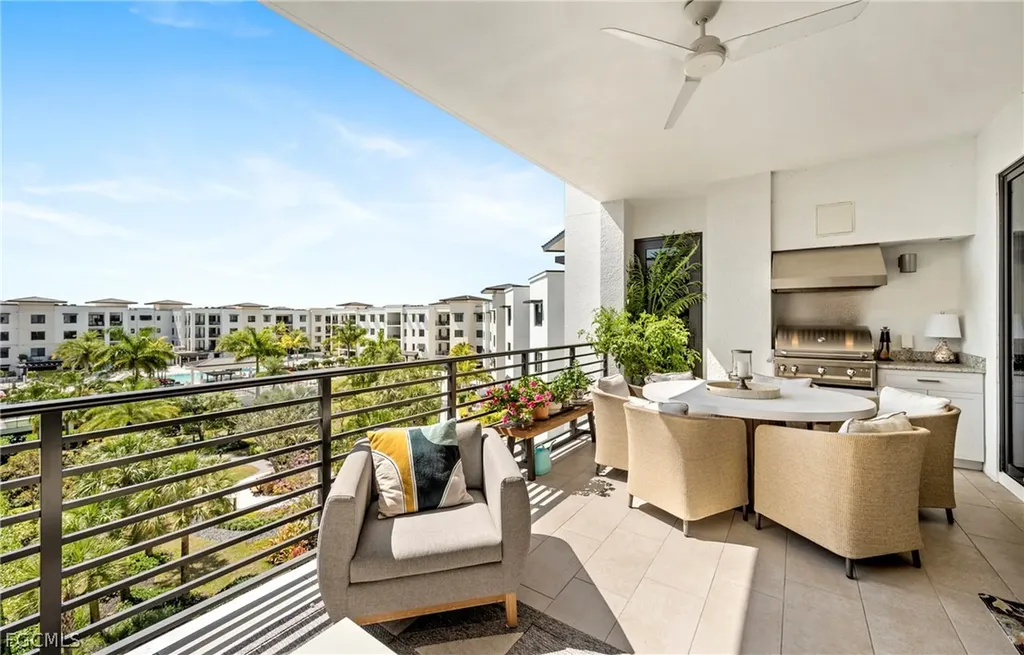1125 Central Avenue Naples FL 34102