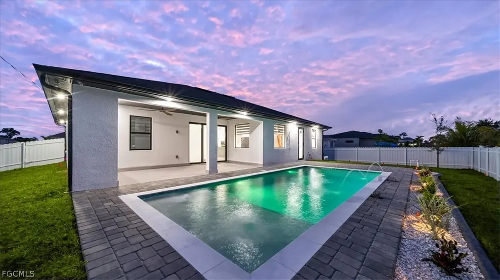 2711 Van Buren Parkway Cape Coral FL 33993