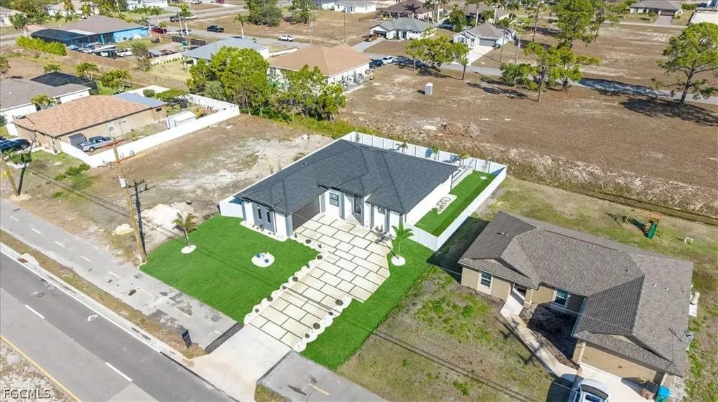 2711 Van Buren Parkway Cape Coral FL 33993