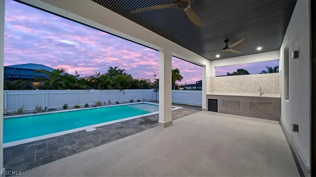 2711 Van Buren Parkway Cape Coral FL 33993