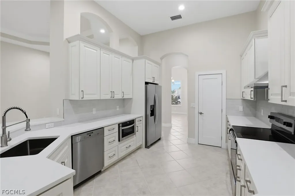 16192 Coco Hammock Way Fort Myers FL 33908