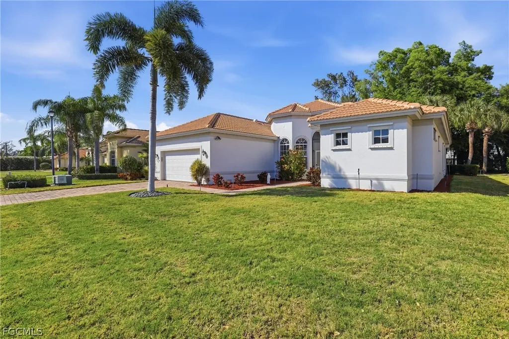 16192 Coco Hammock Way Fort Myers FL 33908