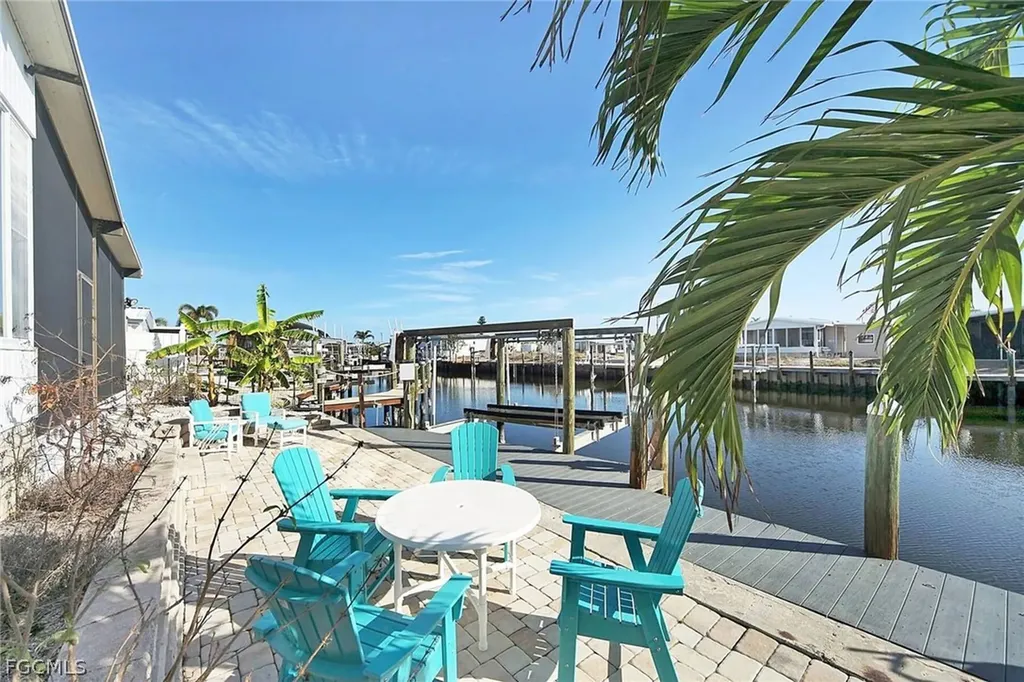 3070 Harpoon Lane St. James City FL 33956