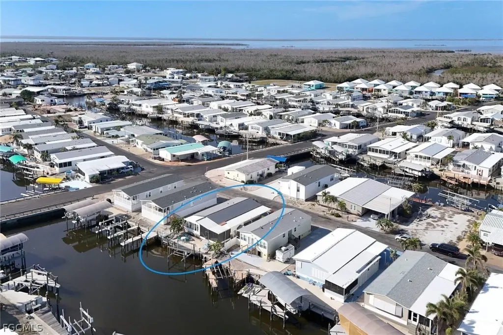 3070 Harpoon Lane St. James City FL 33956