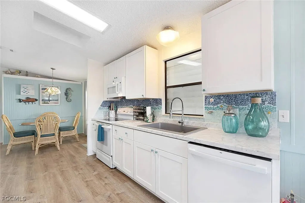 3070 Harpoon Lane St. James City FL 33956