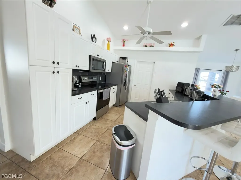 1208 NW 15th Avenue Cape Coral FL 33993