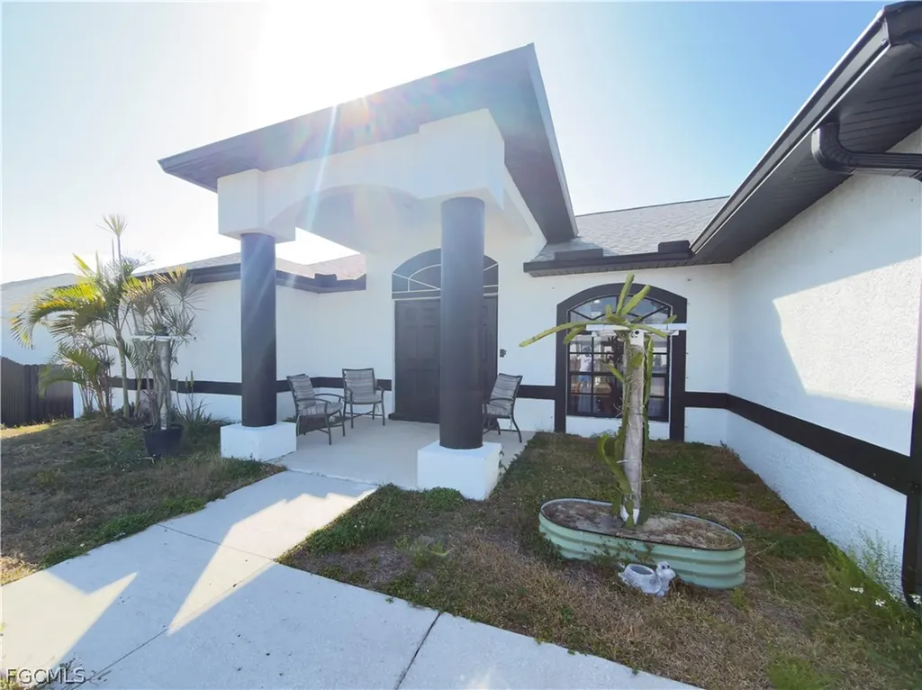 1208 NW 15th Avenue Cape Coral FL 33993