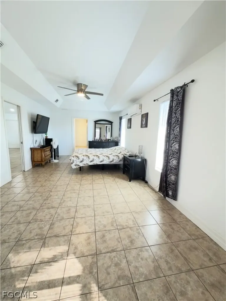 1208 NW 15th Avenue Cape Coral FL 33993
