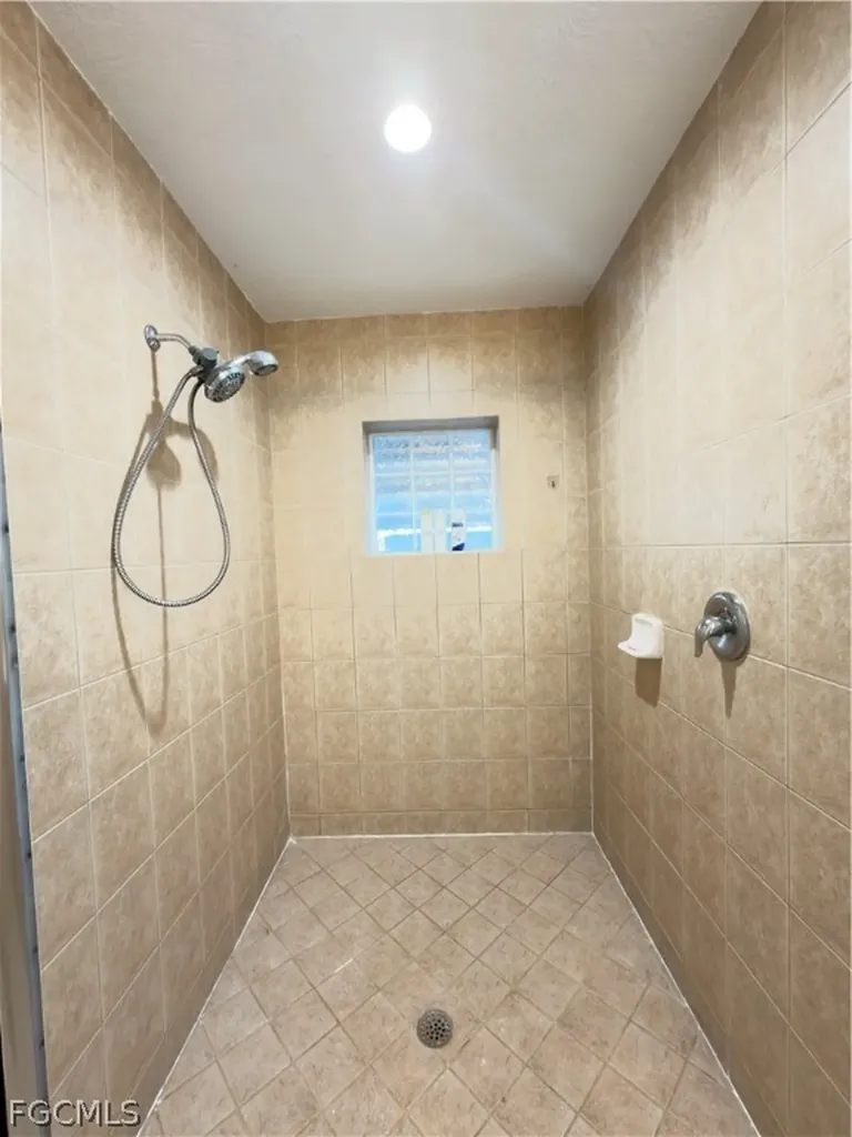 1208 NW 15th Avenue Cape Coral FL 33993