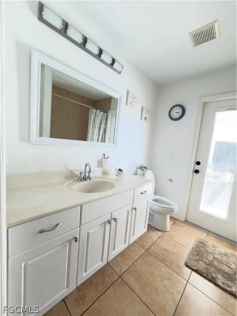 1208 NW 15th Avenue Cape Coral FL 33993