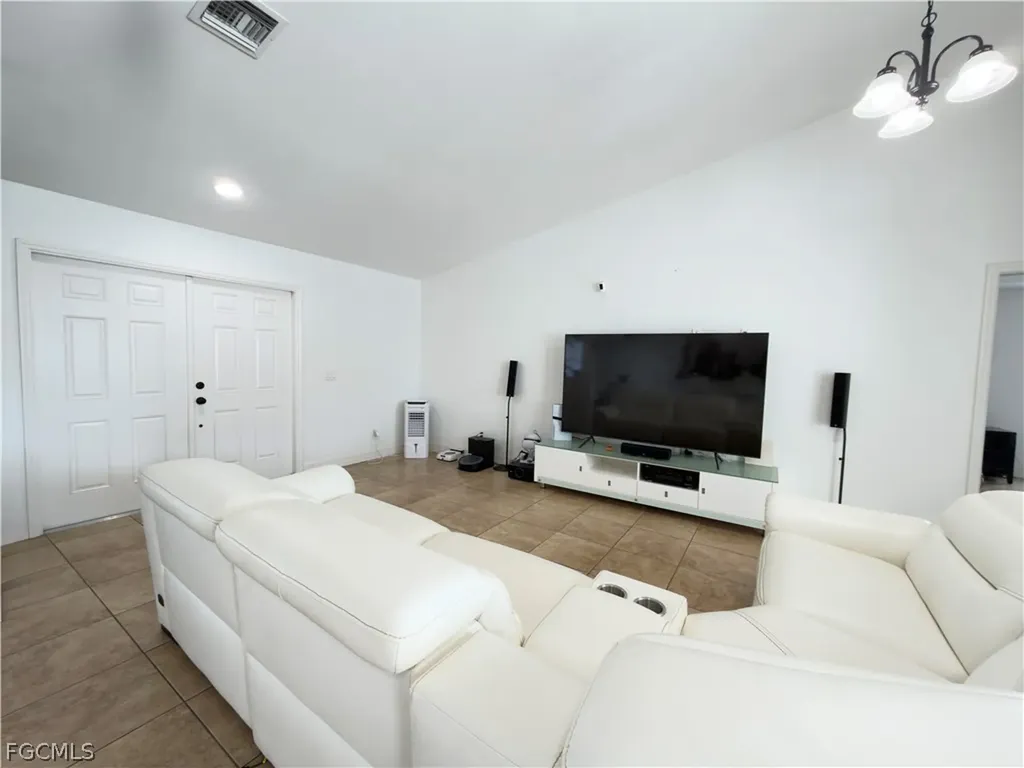 1208 NW 15th Avenue Cape Coral FL 33993