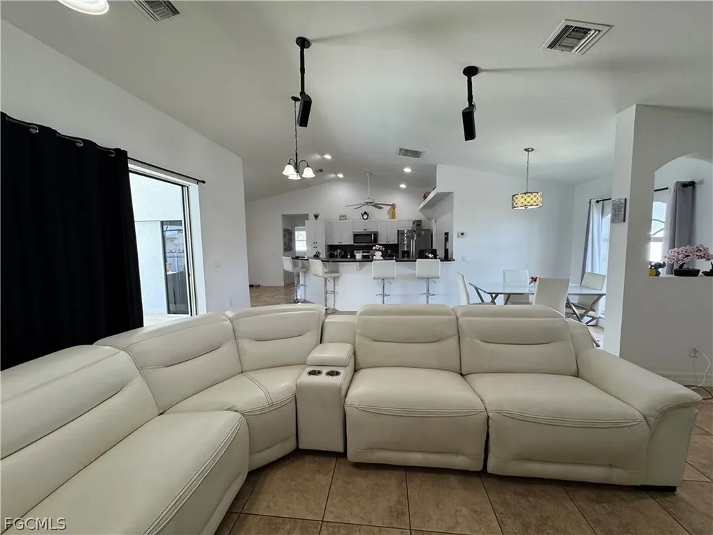 1208 NW 15th Avenue Cape Coral FL 33993