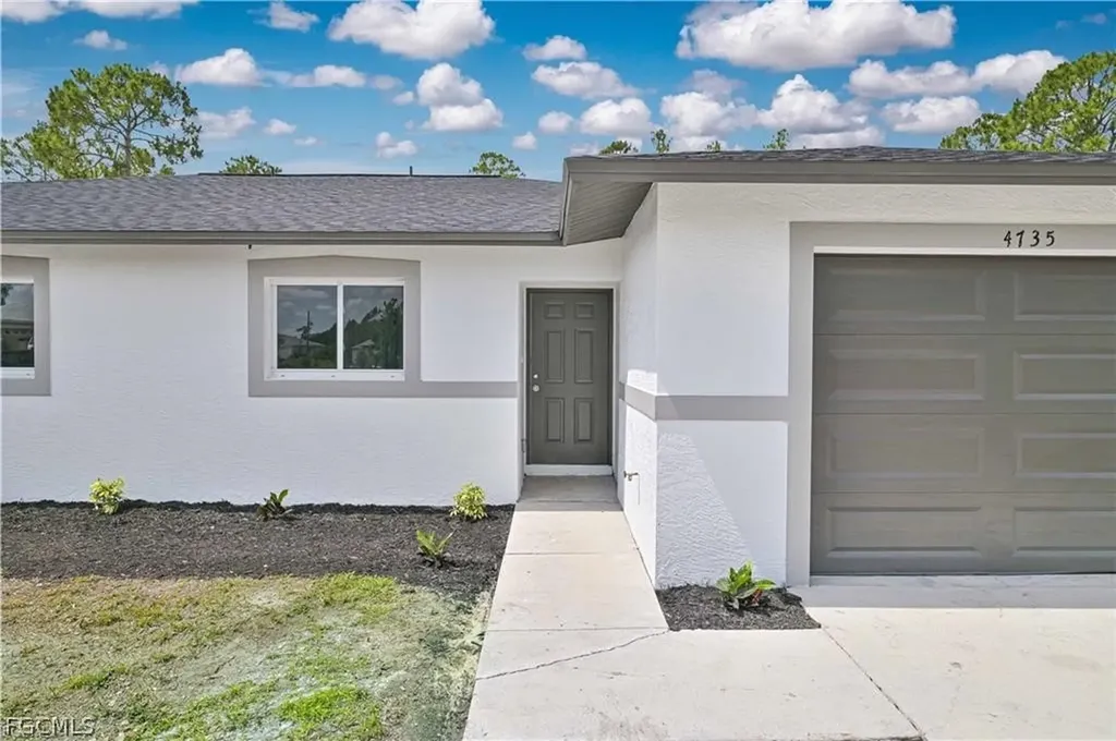 4735 28th Street SW Lehigh Acres FL 33973