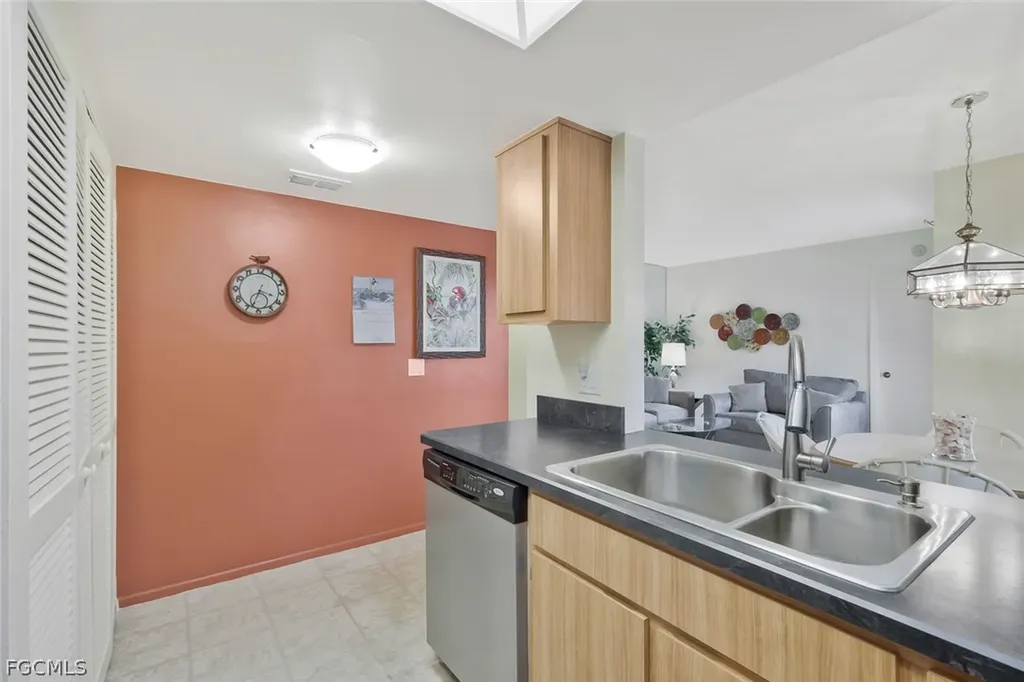 13240 White Marsh Lane Fort Myers FL 33912