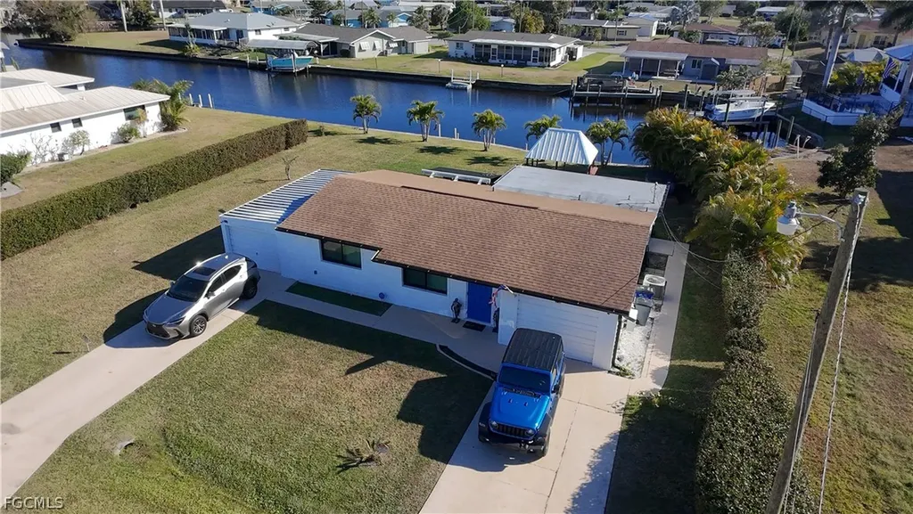 421 Cross Street North Fort Myers FL 33903