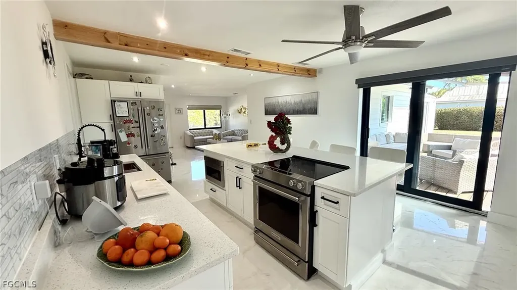 421 Cross Street North Fort Myers FL 33903