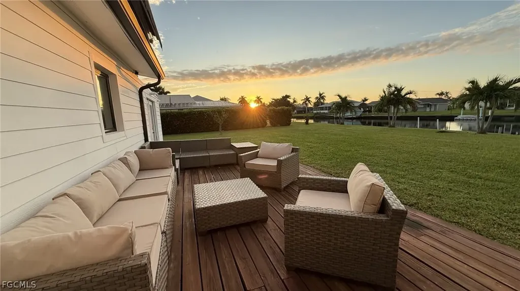 421 Cross Street North Fort Myers FL 33903