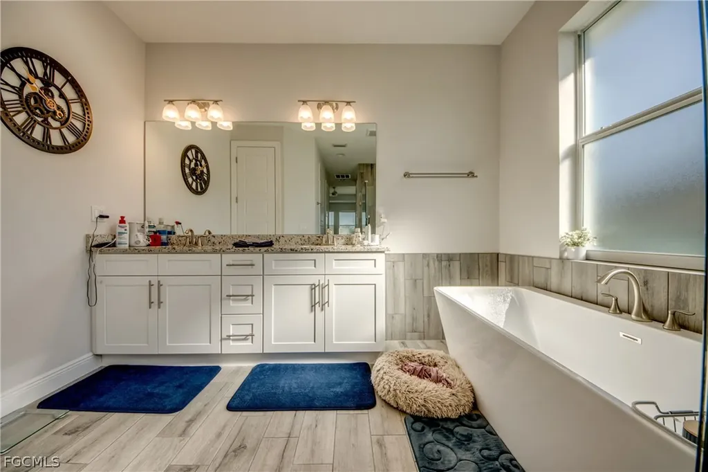 1448 SW 1st Street Cape Coral FL 33991