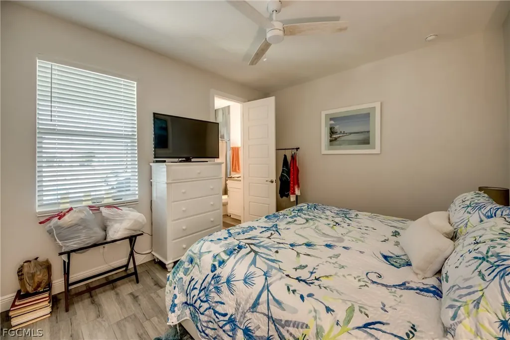 1448 SW 1st Street Cape Coral FL 33991