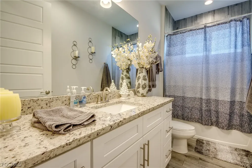 1448 SW 1st Street Cape Coral FL 33991