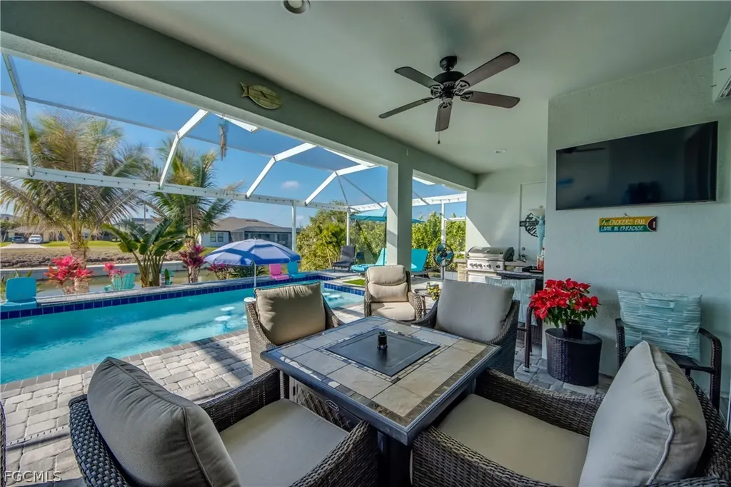 1448 SW 1st Street Cape Coral FL 33991